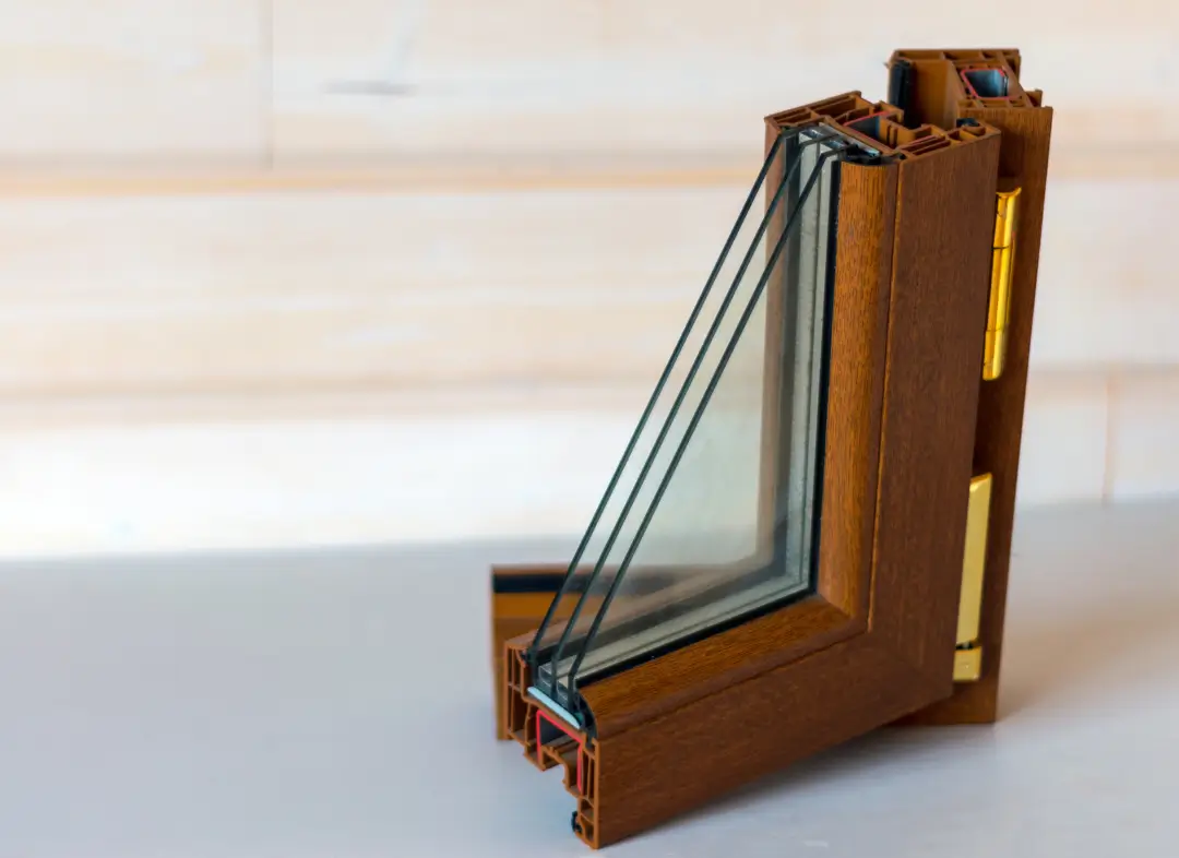 Installation de fenêtre en bois sur mesure Castelnaudary